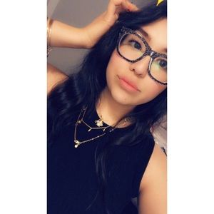 Meet your Posher, Alison